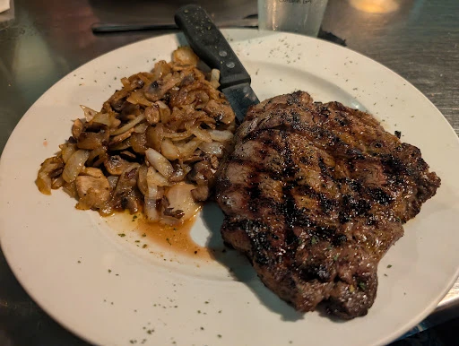 16 East Bar and Grill